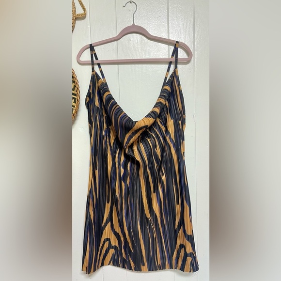 Plus Brown Zebra Printed Plisse Cowl Neck Body-con Dress Size 18 - Picture 1 of 5